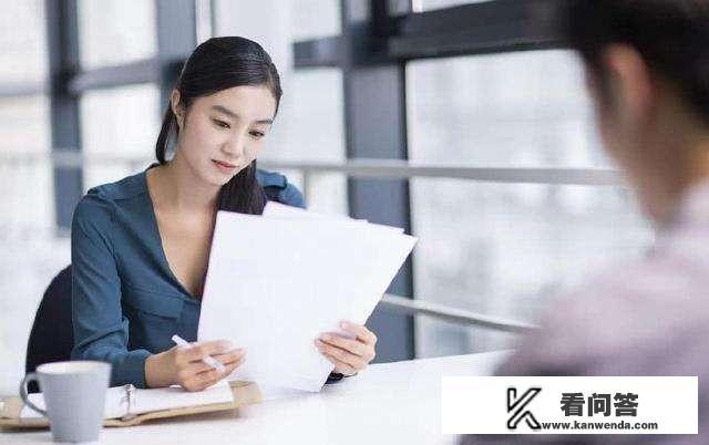 和漂亮女上司谈恋爱，是一种怎样的体验？