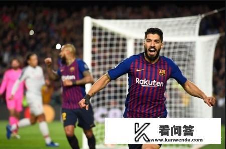 欧冠最争议一幕,梅西突破造对手手球,裁判没表示。对此你怎么看? 欧冠最争议一幕,梅西突破造对手手球,裁判没表示。对此你怎么看?