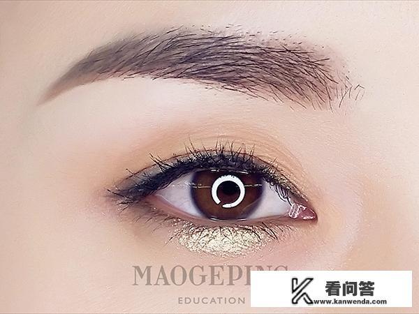 在泰国去酒吧参加Party怎么化妆？