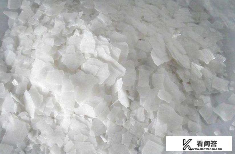 火碱、烧碱、纯碱有什么区别? 火碱、烧碱、纯碱有什么区别?