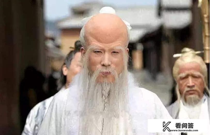 《封神演义》中,瑶池金母一边借旗给南极仙翁,一边却避而不见,她究竟在顾虑什么? 《封神演义》中,瑶池金母一边借旗给南极仙翁,一边却避而不见,她究竟在顾虑什么?