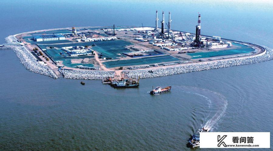 唐山曹妃甸区和乐亭县相比，哪个地方的潜力比较大？