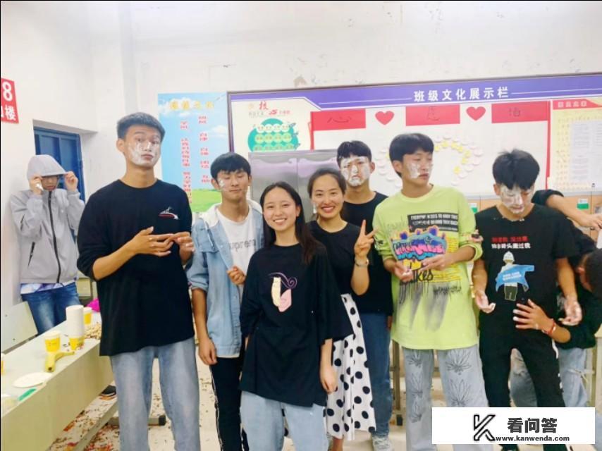 “慈不带班”,太温柔的女教师不适合当班主任,你赞同吗? “慈不带班”,太温柔的女教师不适合当班主任,你赞同吗?