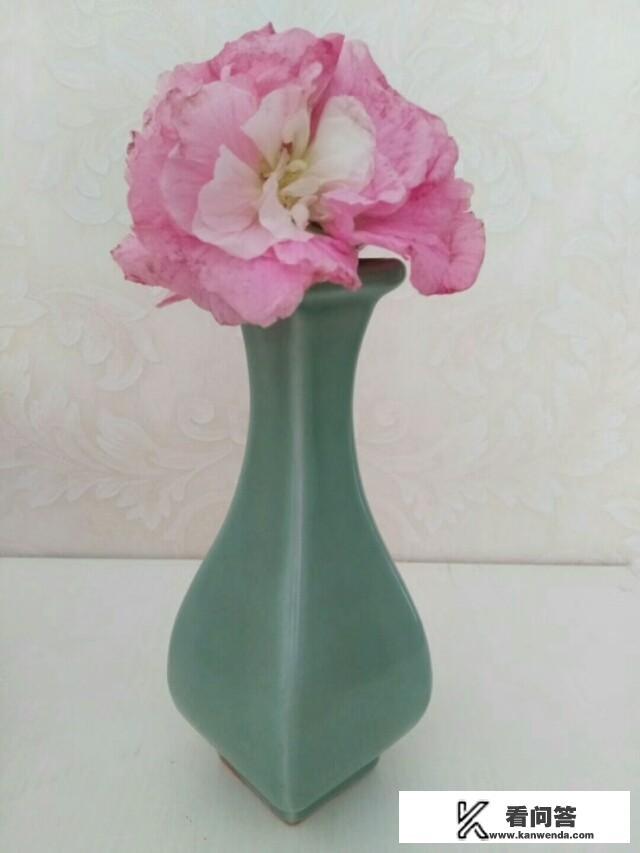 龙泉青瓷的优缺点? 龙泉青瓷的优缺点?