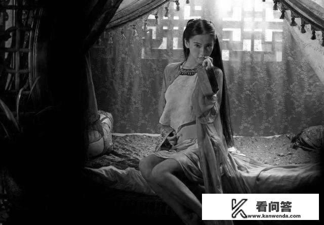 古代美女不带胸罩带什么？