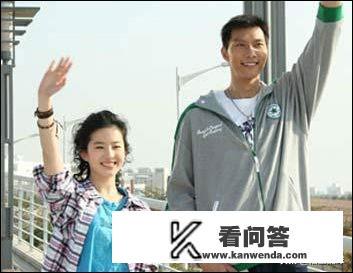 当年有一个绯闻是易建联追刘亦菲遭拒的这件事，你怎么看？