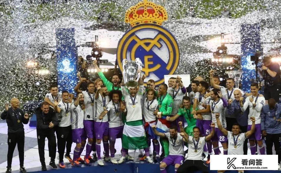 欧冠三连冠时期的皇马强于同年的任何一个国家队吗？