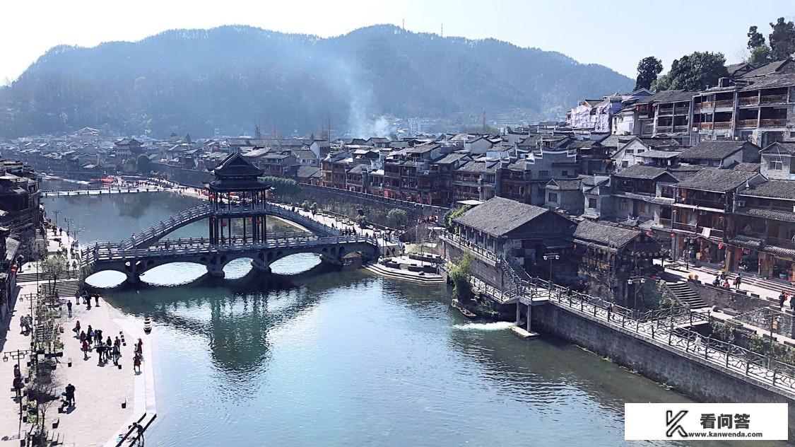 凤凰古城住宿哪些旅馆比较实惠? 凤凰古城住宿哪些旅馆比较实惠?