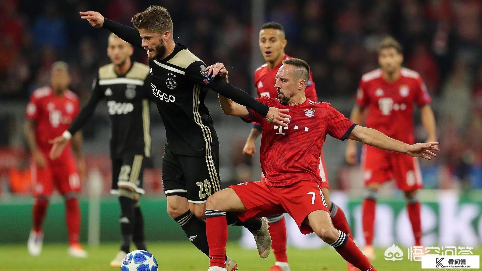 拜仁1-1阿贾克斯，“德甲霸主”在主场踢得狼狈不堪，三轮不胜的拜仁问题出在哪儿？