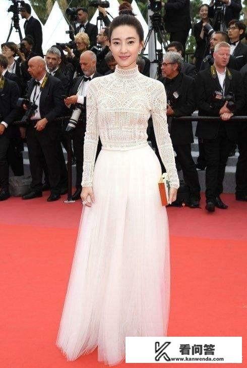 历届戛纳红毯上你见过最惊艳的女星是谁? 历届戛纳红毯上你见过最惊艳的女星是谁?