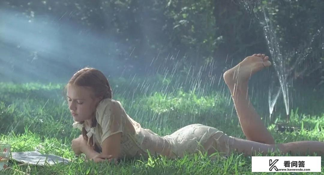 学校组织看电影，学生8/60人，师24人，成人票10元、学生票5元、团6元，40人才能买团票，最少？