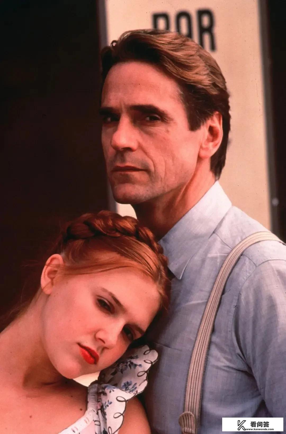 学校组织看电影，学生8/60人，师24人，成人票10元、学生票5元、团6元，40人才能买团票，最少？