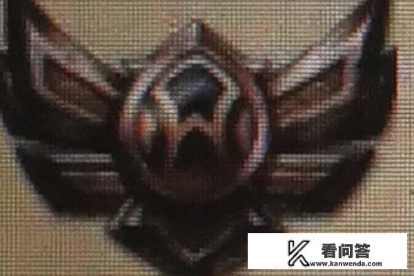 英雄联盟段位图标？