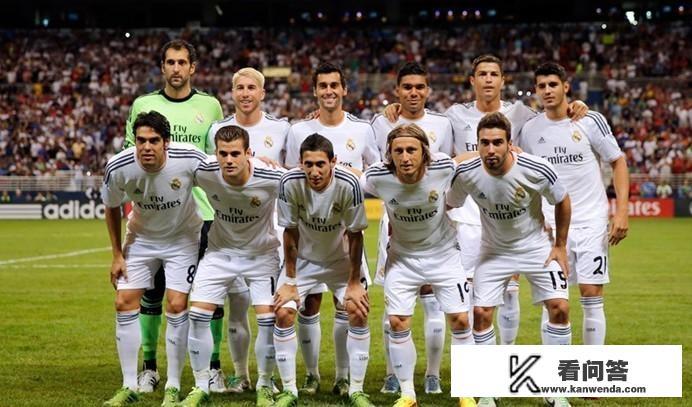 欧冠历史上有在自己主场夺冠的吗？