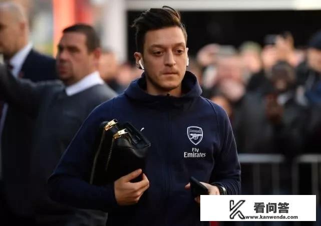 阿森纳计划冬窗卖掉厄齐尔，并愿承担部分工资，你觉得他更适合尤文还是国米？