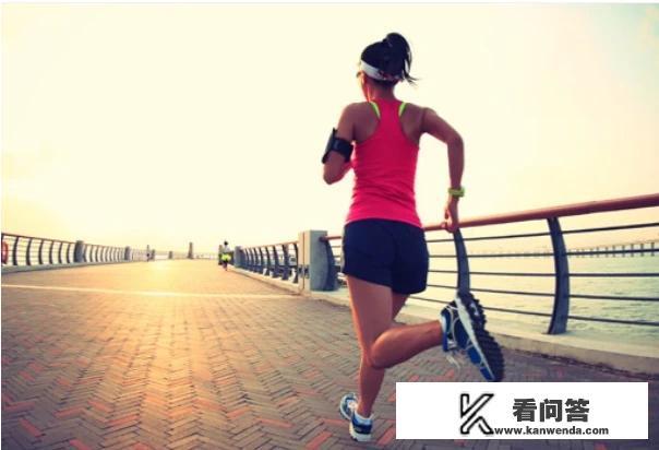 现如今大学生身体素质一年不如一年，学校应如何提高大学生身体素质？