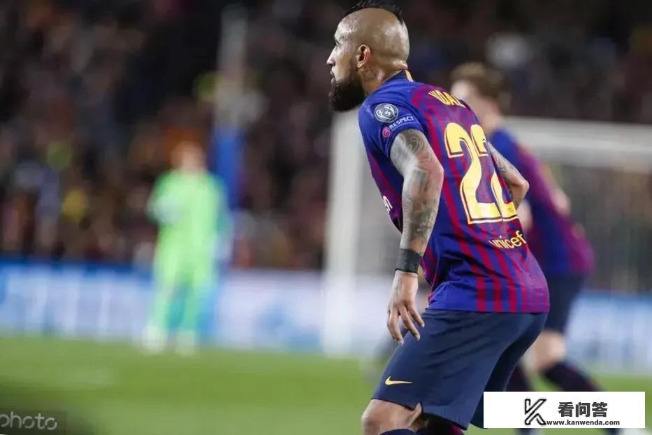欧冠半决赛：巴萨3-0完胜利物浦，球迷说比达尔是梅西外最大的功臣，你认同吗？
