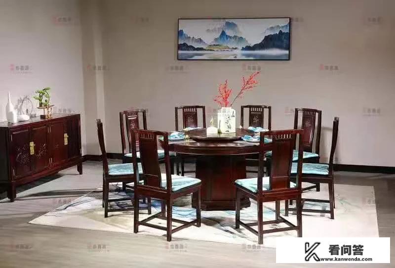 想换一个新中式风格的圆形餐桌，买什么样子的好？