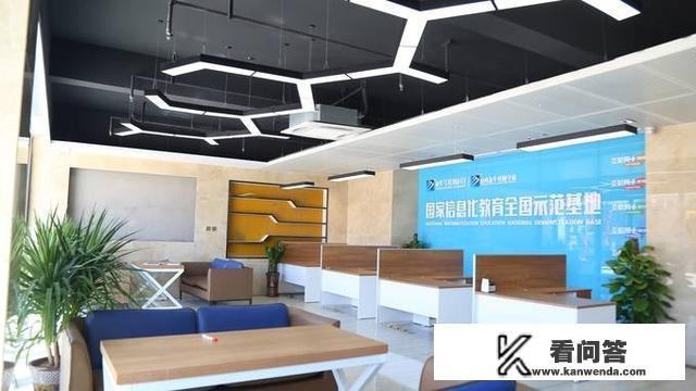 现在学什么知识或者技术工资高？