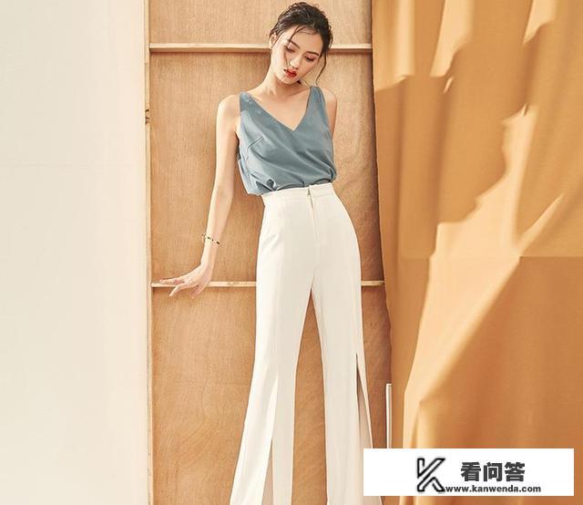 女显瘦宽松休闲宽腿裤大脚裤气质甩裤配什么上衣？