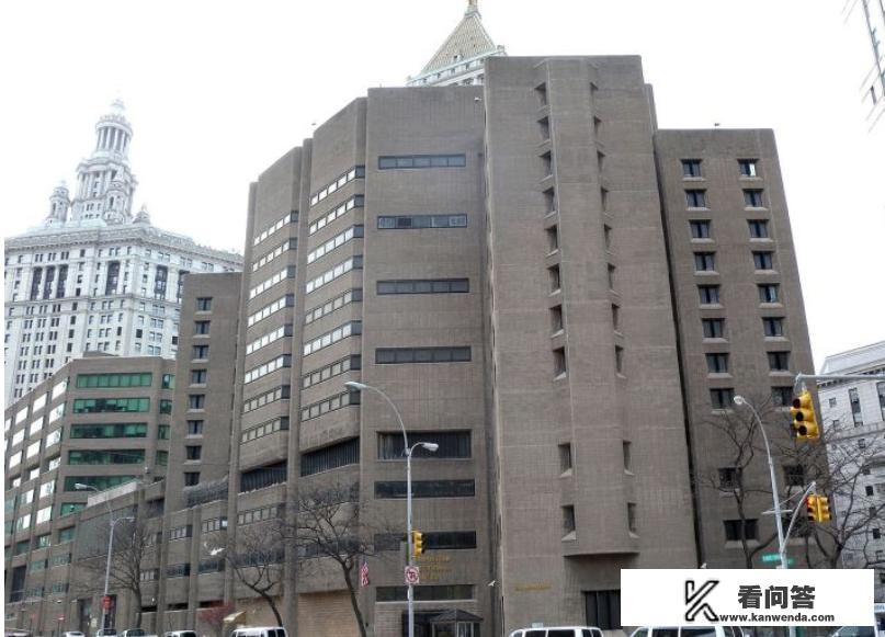 美国涉性交易亿万富豪狱中自杀,怎么自杀成功的。他带走了多少秘密? 美国涉性交易亿万富豪狱中自杀,怎么自杀成功的。他带走了多少秘密?