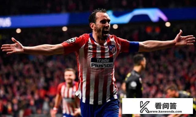 C罗五指山回应马竞球迷，球队主席厅级发言反之，皇马2次欧冠决赛赢马竞都不光彩吗？