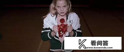 电影《美国丽人》中Angela和Jane究竟有没有真正的友情？