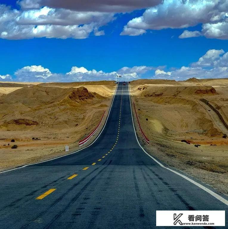 从甘肃去新疆自驾游走哪条线自然风光比较好且路好走？