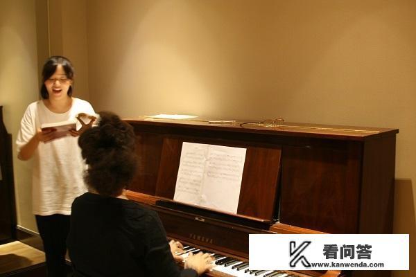 马上高三了,想走艺考什么专业合适? 马上高三了,想走艺考什么专业合适?