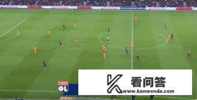 两球两助，梅西Carry全场！巴萨5：1大胜里昂挺进欧冠八强，如何评价他的表现？