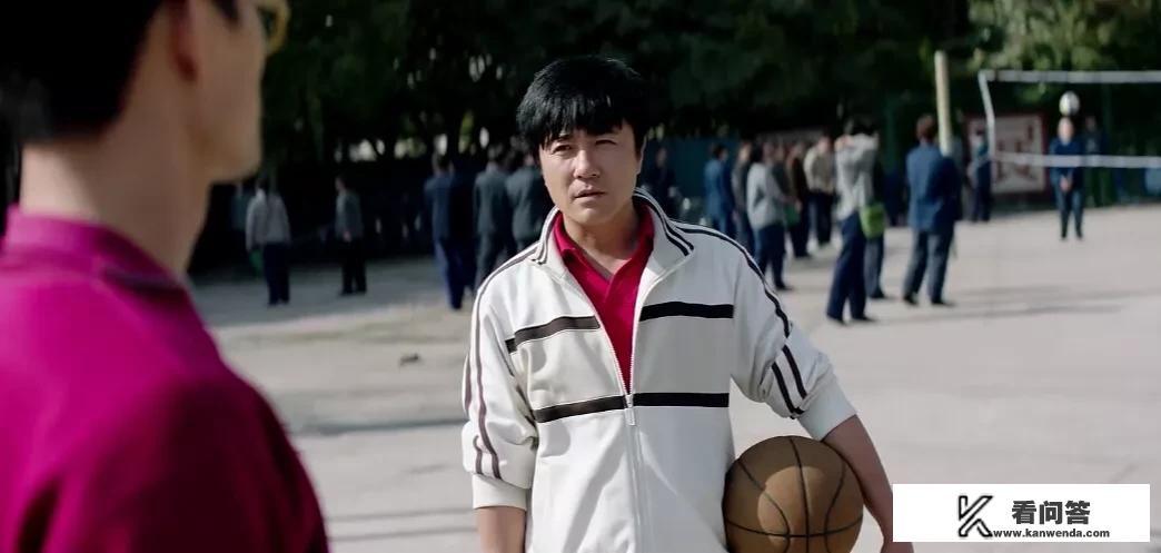 《大江大河》里的宋运辉,在209寝室享受着团宠,怎么评价这三位“大叔”室友呢? 《大江大河》里的宋运辉,在209寝室享受着团宠,怎么评价这三位“大叔”室友呢?