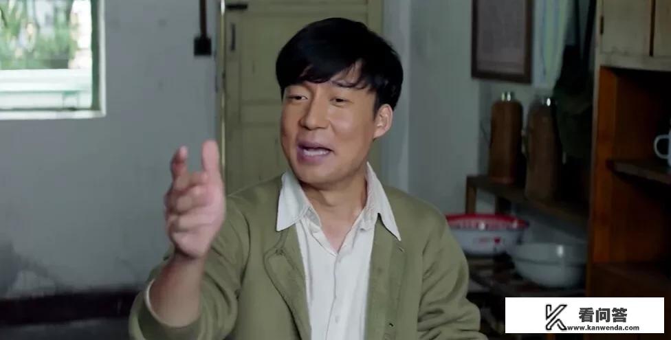 《大江大河》里的宋运辉,在209寝室享受着团宠,怎么评价这三位“大叔”室友呢? 《大江大河》里的宋运辉,在209寝室享受着团宠,怎么评价这三位“大叔”室友呢?