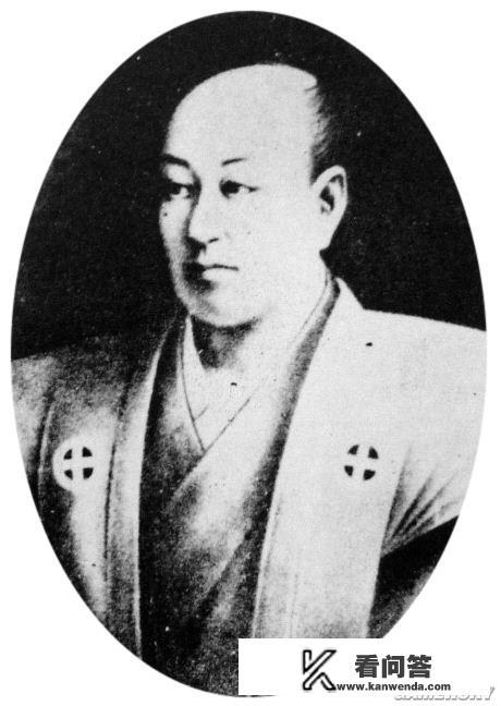 电影《最后的武士》的历史背景是什么？所传达的精神值得学习吗？