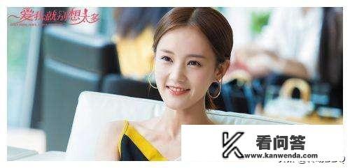 《爱我就别想太多》可可前男友出轨吴姐让她背黑锅，可可会告诉刘小兰吗？为什么？