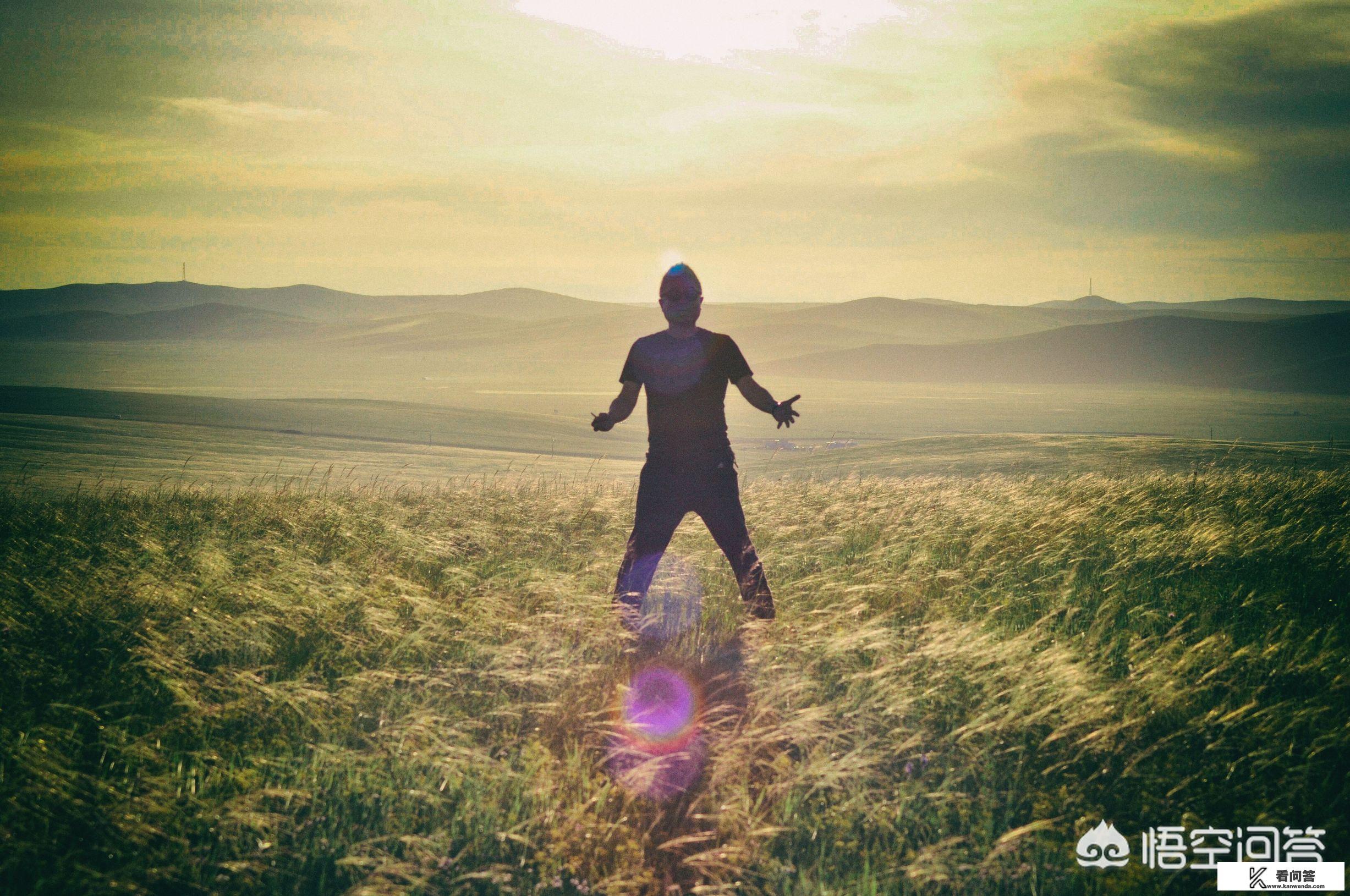 去内蒙古呼伦贝尔大草原旅游，有哪些景点让你印象深刻？你有什么感受吗？